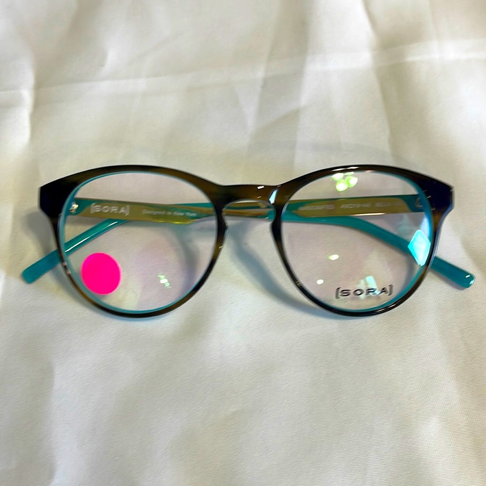 Sora eyewear